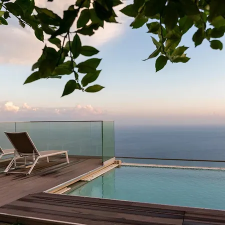 Villa Degli Dei Luxury House *
