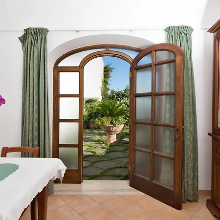 Degli Dei Luxury House